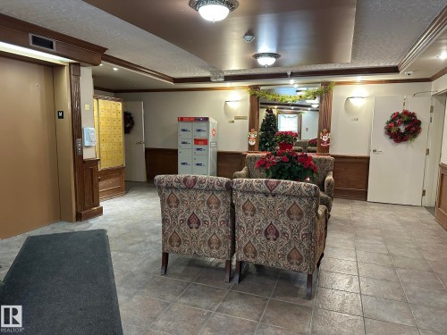 315 9730 174 Street, Edmonton, AB - Indoor