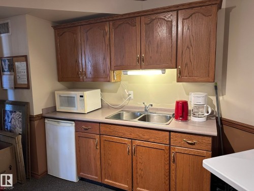 315 9730 174 Street, Edmonton, AB - Indoor Photo Showing Kitchen With Double Sink