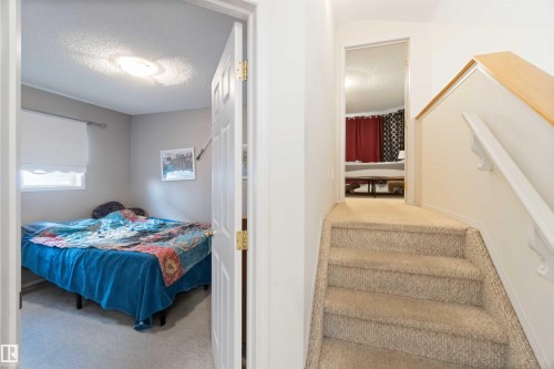 10 Heatherglen Drive, Spruce Grove, AB - Indoor Photo Showing Bedroom