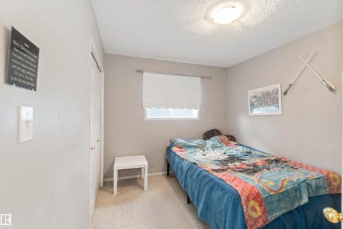 10 Heatherglen Drive, Spruce Grove, AB - Indoor Photo Showing Bedroom