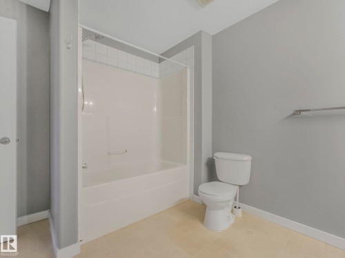 407 592 Hooke Road, Edmonton, AB - Indoor Photo Showing Bathroom