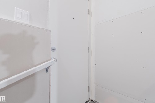 4118 67 Street, Beaumont, AB - Indoor Photo Showing Other Room