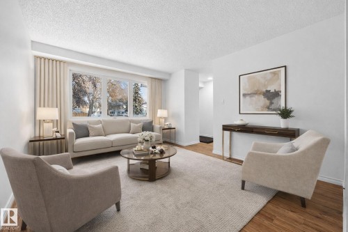 6612 178 Street, Edmonton, AB - Indoor Photo Showing Living Room