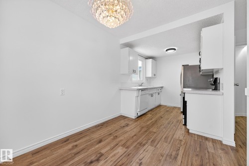 6612 178 Street, Edmonton, AB - Indoor Photo Showing Kitchen