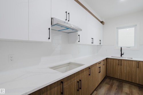 2835 188 Street, Edmonton, AB - Indoor Photo Showing Kitchen