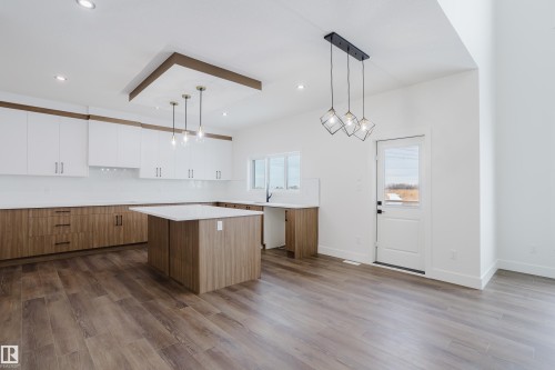 2835 188 Street, Edmonton, AB - Indoor Photo Showing Kitchen