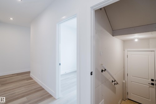 2704 194 Street, Edmonton, AB - Indoor Photo Showing Other Room