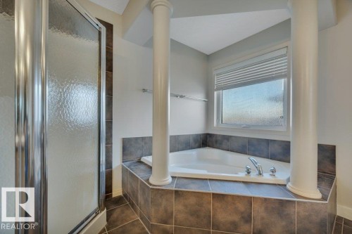 14816 16 Street Nw, Edmonton, AB - Indoor Photo Showing Bathroom