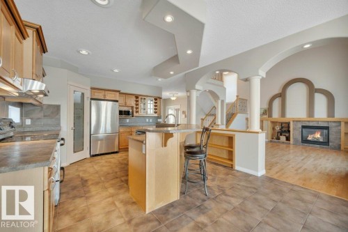 14816 16 Street Nw, Edmonton, AB - Indoor Photo Showing Kitchen