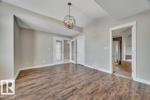 14816 16 Street Nw, Edmonton, AB - Indoor Photo Showing Other Room