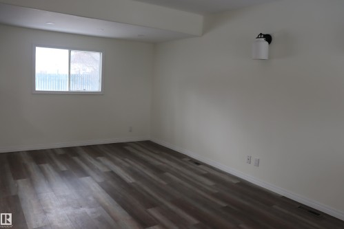 Dinette /living room - 4508 52 St., Wetaskiwin, AB - Indoor Photo Showing Other Room