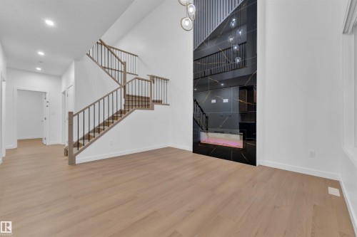 204 Crystal Creek Drive, Leduc, AB - Indoor Photo Showing Other Room