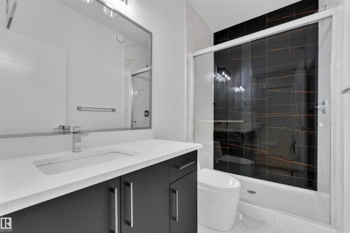 204 Crystal Creek Drive, Leduc, AB - Indoor Photo Showing Bathroom