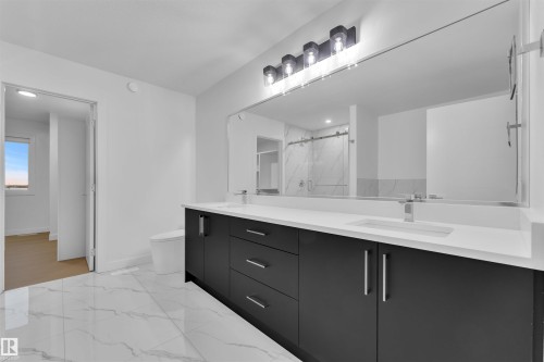 204 Crystal Creek Drive, Leduc, AB - Indoor Photo Showing Bathroom