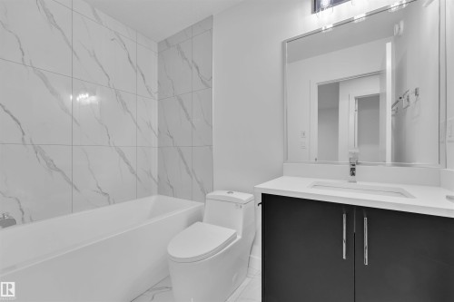 204 Crystal Creek Drive, Leduc, AB - Indoor Photo Showing Bathroom