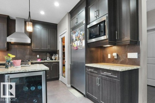 1533 36B Avenue, Edmonton, AB - Indoor Photo Showing Kitchen