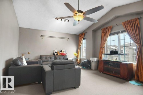 1533 36B Avenue, Edmonton, AB - Indoor Photo Showing Living Room