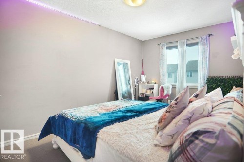 1533 36B Avenue, Edmonton, AB - Indoor Photo Showing Bedroom