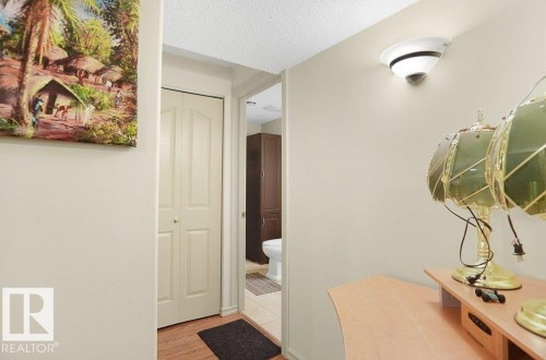 1533 36B Avenue, Edmonton, AB - Indoor Photo Showing Other Room