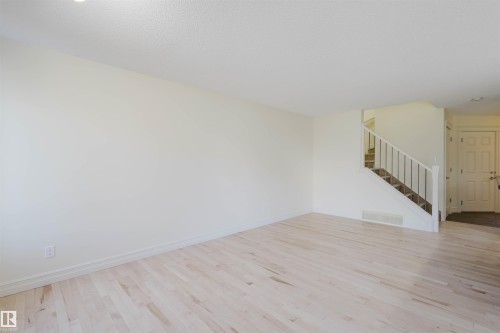 33 Catalina Ct, Fort Saskatchewan, AB - Indoor Photo Showing Other Room