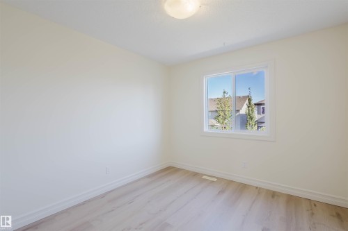 33 Catalina Ct, Fort Saskatchewan, AB - Indoor Photo Showing Other Room