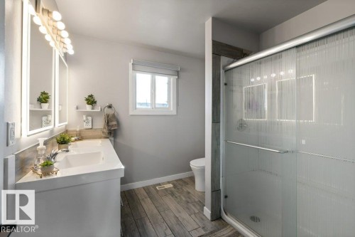 16487 115 Street, Edmonton, AB - Indoor Photo Showing Bathroom