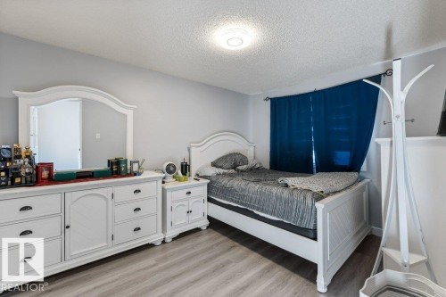 16487 115 Street, Edmonton, AB - Indoor Photo Showing Bedroom
