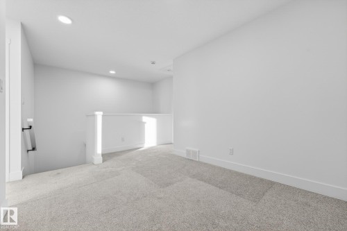 10241 92A Avenue, Morinville, AB - Indoor Photo Showing Other Room