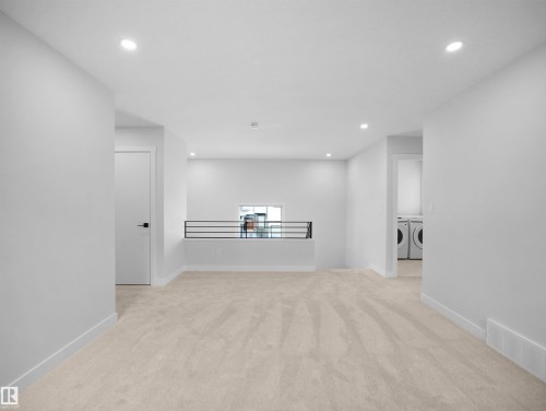 15180 28 Street, Edmonton, AB - Indoor Photo Showing Other Room