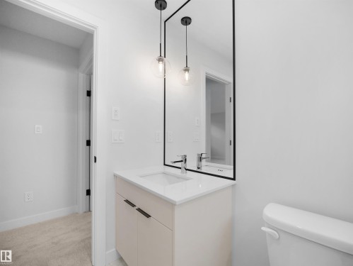 15180 28 Street, Edmonton, AB - Indoor Photo Showing Bathroom