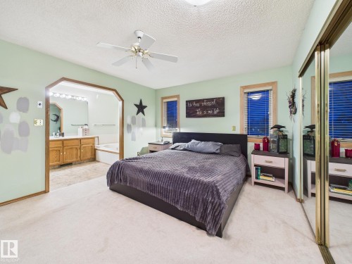 92 Dufferin Street, St. Albert, AB - Indoor Photo Showing Bedroom