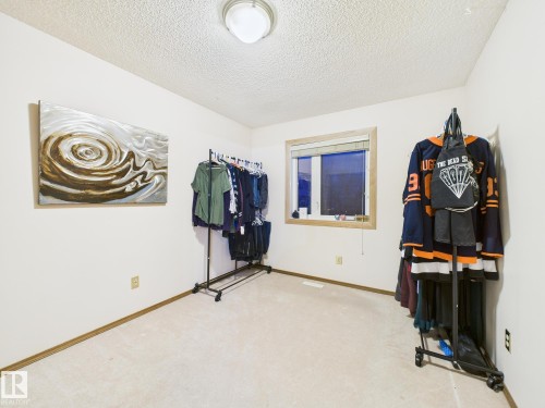 92 Dufferin Street, St. Albert, AB - Indoor Photo Showing Other Room