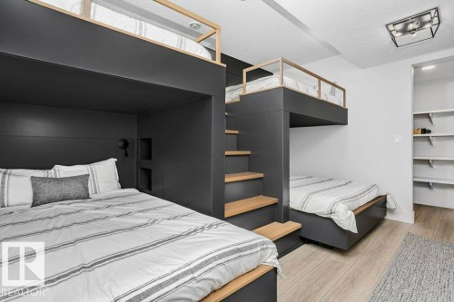 42 2307 Twp Road 522, Rural Parkland County, AB - Indoor Photo Showing Bedroom