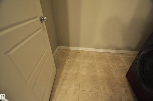 407 10518 113 Street, Edmonton, AB - Indoor