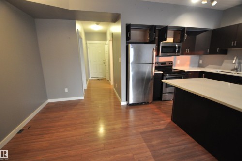 407 10518 113 Street, Edmonton, AB - Indoor Photo Showing Kitchen