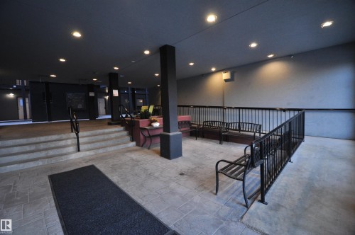 407 10518 113 Street, Edmonton, AB - Indoor Photo Showing Other Room