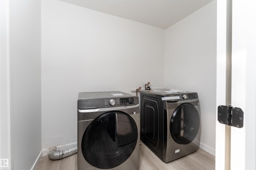 13307 116 Avenue, Edmonton, AB - Indoor Photo Showing Laundry Room