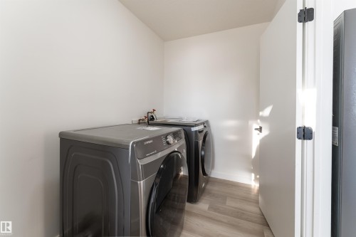 13307 116 Avenue, Edmonton, AB - Indoor Photo Showing Laundry Room