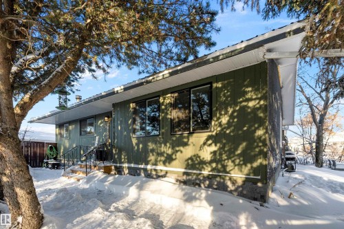 33 Wild Hay Drive, Devon, AB - Outdoor