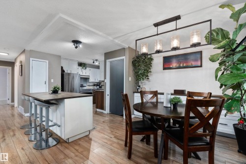 33 Wild Hay Drive, Devon, AB - Indoor Photo Showing Dining Room