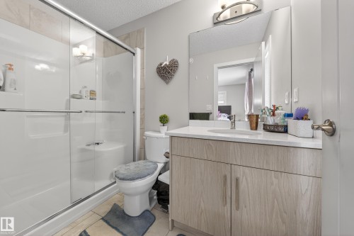 11 3025 151 Avenue, Edmonton, AB - Indoor Photo Showing Bathroom