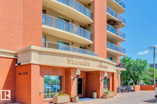 1004 9741 110 Street, Edmonton, AB - Outdoor
