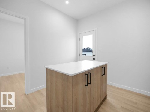 260 24 St Sw, Edmonton, AB - Indoor Photo Showing Other Room