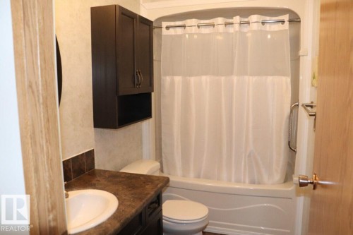 4824 52 Street, Lougheed, AB 