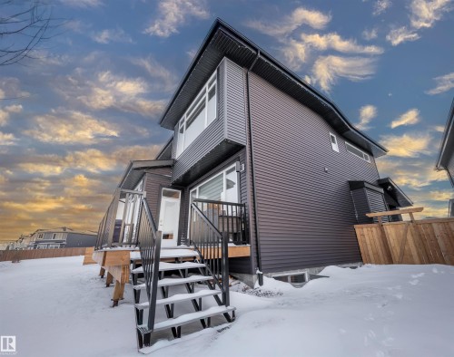 2118 Cavanagh Drive, Edmonton, AB - Outdoor