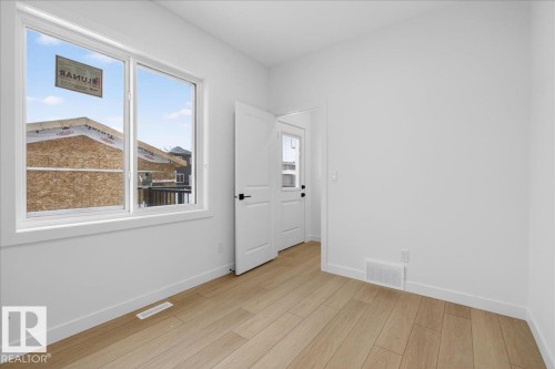 131 Creekside Lane, Leduc, AB - Indoor Photo Showing Other Room