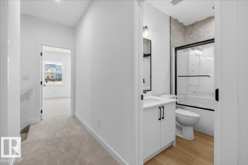 131 Creekside Lane, Leduc, AB - Indoor Photo Showing Bathroom