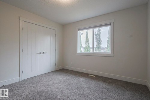 3167 Winspear Crescent Sw, Edmonton, AB - Indoor Photo Showing Other Room