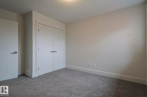 3167 Winspear Crescent Sw, Edmonton, AB - Indoor Photo Showing Other Room