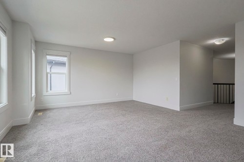 3167 Winspear Crescent Sw, Edmonton, AB - Indoor Photo Showing Other Room